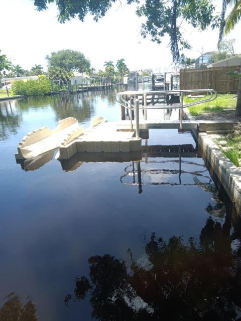 Blue Crab Dock On Gulf Canal Front Close 2 Beach Restaurants Bonita Springs Extérieur photo